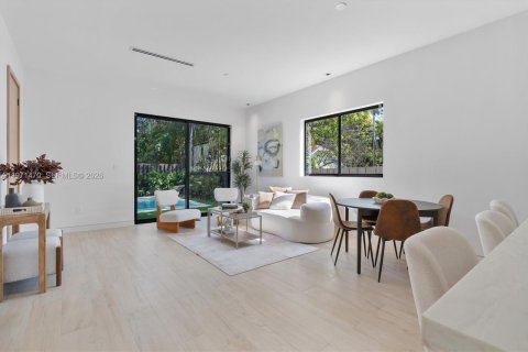 Купить таунхаус в Майами, Флорида 4 спальни, 179.12м2, № 2036422 - фото 8