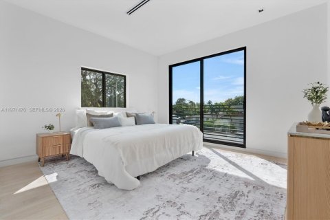 Купить таунхаус в Майами, Флорида 4 спальни, 179.12м2, № 2036422 - фото 21