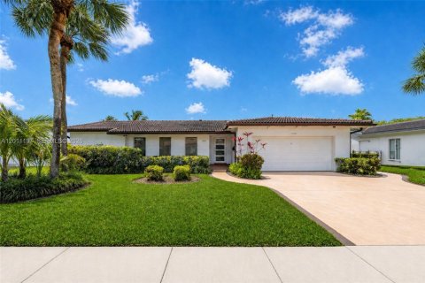 Villa ou maison à Miami Lakes, Floride 4 chambres, 225.38 m2 № 2076685