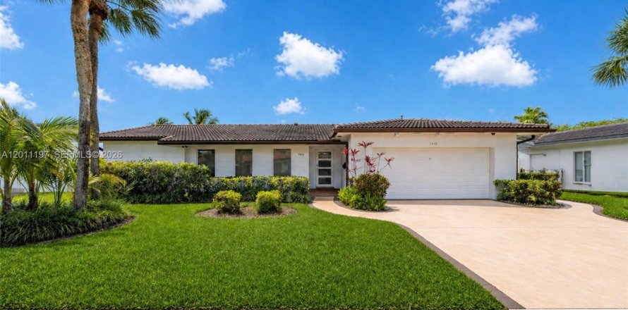 Villa ou maison à Miami Lakes, Floride 4 chambres, 225.38 m2 № 2076685