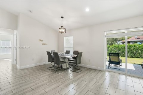 House in Lehigh Acres, Florida 3 bedrooms № 2057526 - photo 22