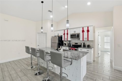 House in Lehigh Acres, Florida 3 bedrooms № 2057526 - photo 24