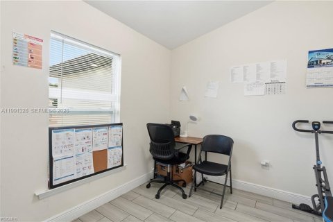 House in Lehigh Acres, Florida 3 bedrooms № 2057526 - photo 29