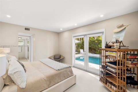 Villa ou maison à vendre à Miami Beach, Floride: 3 chambres, 197.23 m2 № 1942960 - photo 28