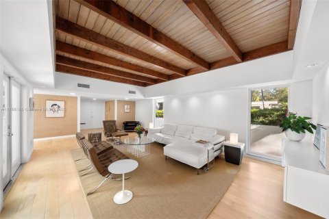 Villa ou maison à vendre à Miami Beach, Floride: 3 chambres, 197.23 m2 № 1942960 - photo 9