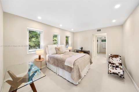Villa ou maison à vendre à Miami Beach, Floride: 3 chambres, 197.23 m2 № 1942960 - photo 24