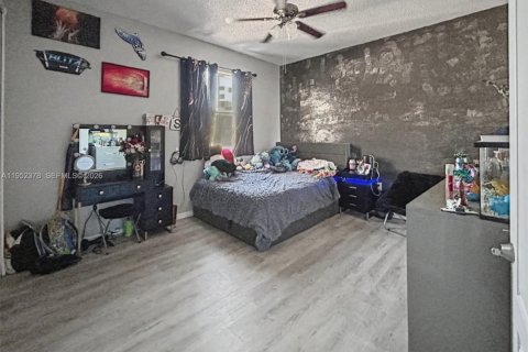 Casa en venta en Homestead, Florida, 5 dormitorios, 290.69 m2 № 2153185 - foto 28