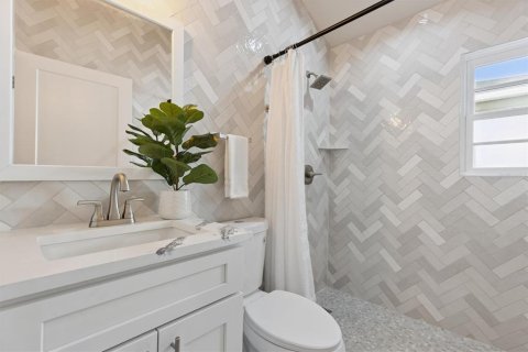 Casa en venta en Orlando, Florida, 2 dormitorios, 99.5 m2 № 1907730 - foto 19