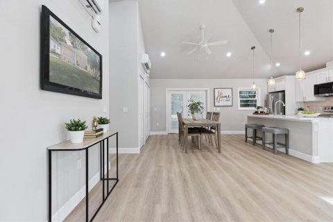 Casa en venta en Orlando, Florida, 2 dormitorios, 99.5 m2 № 1907730 - foto 8