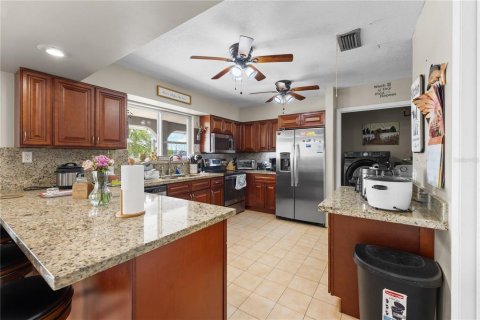 Casa en venta en Marathon, Florida, 4 dormitorios, 275.36 m2 № 2157359 - foto 11