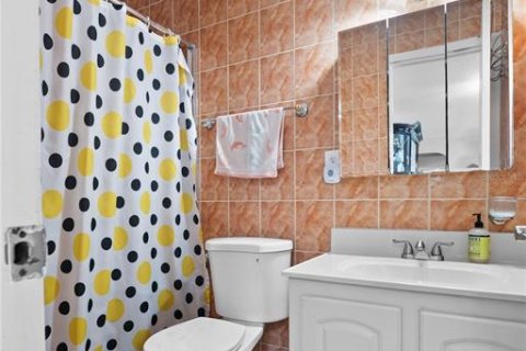 Casa en venta en Marathon, Florida, 4 dormitorios, 275.36 m2 № 2157359 - foto 18