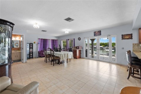 Casa en venta en Marathon, Florida, 4 dormitorios, 275.36 m2 № 2157359 - foto 15