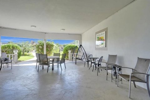 Condominio en venta en Lauderdale Lakes, Florida, 2 dormitorios, 87.7 m2 № 2071143 - foto 6