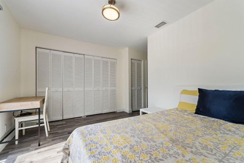 Townhouse in Jupiter, Florida 2 bedrooms, 109.25 sq.m. № 2249482 - photo 27
