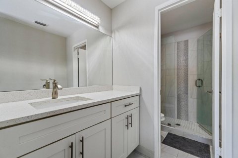 Townhouse in Jupiter, Florida 2 bedrooms, 109.25 sq.m. № 2249482 - photo 22