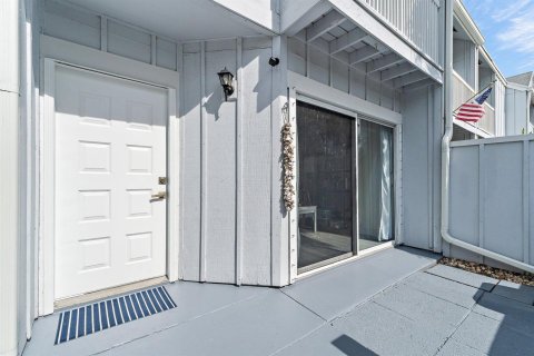 Townhouse in Jupiter, Florida 2 bedrooms, 109.25 sq.m. № 2249482 - photo 3