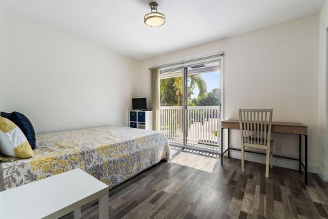 Townhouse in Jupiter, Florida 2 bedrooms, 109.25 sq.m. № 2249482 - photo 25