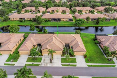 House in Apollo Beach, Florida 2 bedrooms, 135.73 sq.m. № 2359117