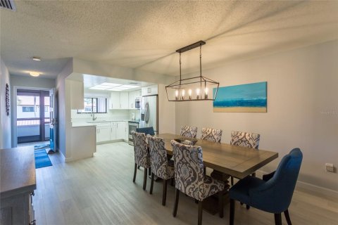 Copropriété à vendre à Bradenton, Floride: 2 chambres, 110.09 m2 № 2215441 - photo 10