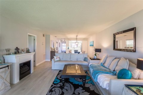 Copropriété à vendre à Bradenton, Floride: 2 chambres, 110.09 m2 № 2215441 - photo 12