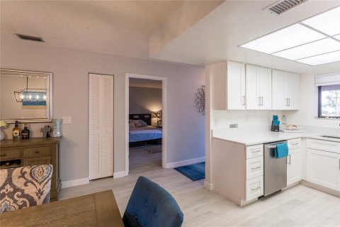 Copropriété à vendre à Bradenton, Floride: 2 chambres, 110.09 m2 № 2215441 - photo 8