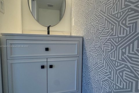 House in Dania Beach, Florida 3 bedrooms, 115.01 sq.m. № 1936117 - photo 21