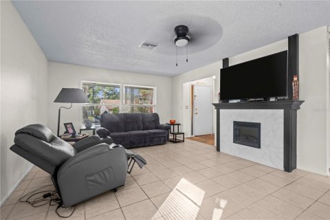 Casa en venta en Port Richey, Florida, 2 dormitorios, 137.12 m2 № 1884598 - foto 12