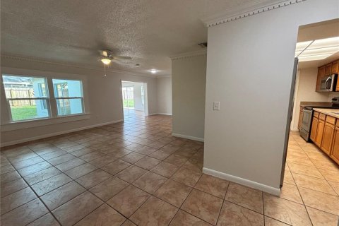 Villa ou maison à vendre à Longwood, Floride: 3 chambres, 153.75 m2 № 2421597 - photo 11