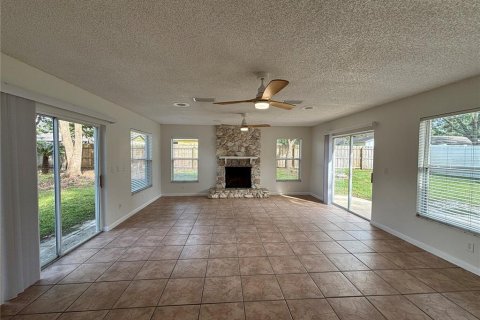 Villa ou maison à vendre à Longwood, Floride: 3 chambres, 153.75 m2 № 2421597 - photo 5