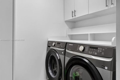 Купить кондоминиум в Авентура, Флорида 2 спальни, 149.57м2, № 2186359 - фото 11