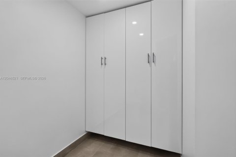 Купить кондоминиум в Авентура, Флорида 2 спальни, 149.57м2, № 2186359 - фото 13