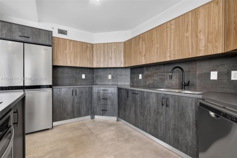 Купить кондоминиум в Авентура, Флорида 2 спальни, 149.57м2, № 2186359 - фото 2