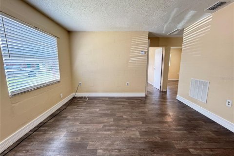 Apartment in Bartow, Florida 2 bedrooms, 60.2 sq.m. № 2201419 - photo 2