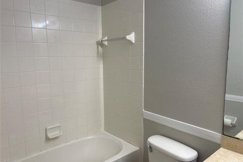Villa ou maison à louer à Kissimmee, Floride: 5 chambres, 271.27 m2 № 2407086 - photo 14