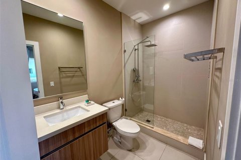 Touwnhouse à vendre à Kissimmee, Floride: 4 chambres, 218.88 m2 № 1122262 - photo 19