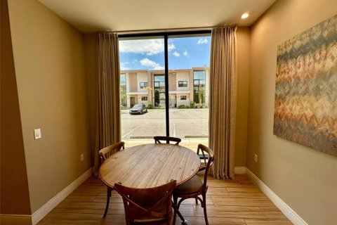 Touwnhouse à vendre à Kissimmee, Floride: 4 chambres, 218.88 m2 № 1122262 - photo 4