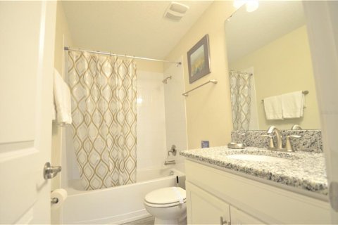 House in Davenport, Florida 8 bedrooms, 363.15 sq.m. № 1667009 - photo 29