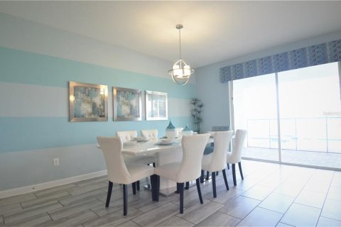 House in Davenport, Florida 8 bedrooms, 363.15 sq.m. № 1667009 - photo 9