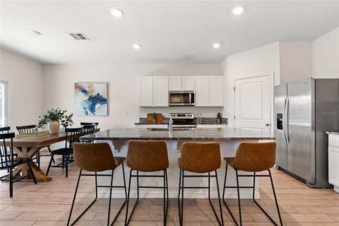 Casa en venta en Newberry, Florida, 5 dormitorios, 237.46 m2 № 1732341 - foto 8