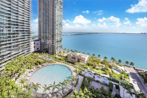 Condo in Miami, Florida, 2 bedrooms  № 2409045 - photo 30