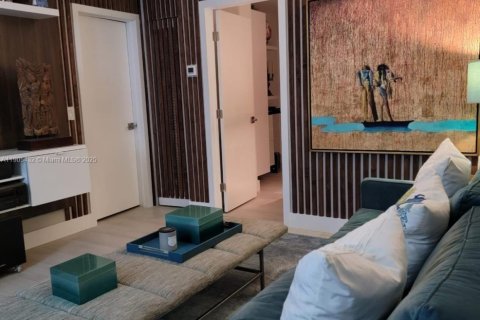 Снять в аренду виллу или дом в Форт-Лодердейл, Флорида 2 спальни, 81.29м2, № 1956179 - фото 5