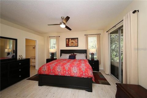House in Valrico, Florida 4 bedrooms, 174.1 sq.m. № 1910564 - photo 5