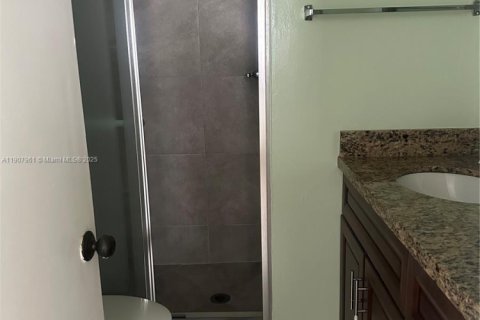 Condominio en alquiler en Sunrise, Florida, 2 dormitorios, 78.97 m2 № 1964280 - foto 4