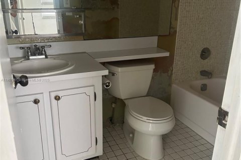 Condominio en alquiler en Sunrise, Florida, 2 dormitorios, 78.97 m2 № 1964280 - foto 5