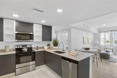 Condo in Orlando, Florida, 2 bedrooms  № 2217903