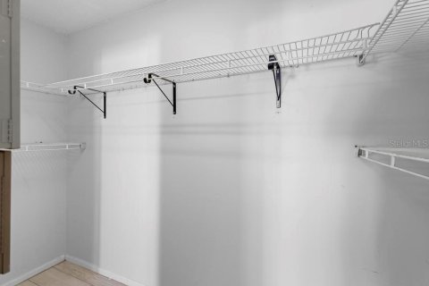 Casa en alquiler en Orlando, Florida, 3 dormitorios, 179.95 m2 № 1717402 - foto 13