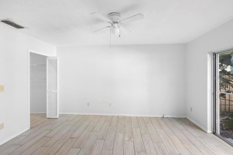 Casa en alquiler en Orlando, Florida, 3 dormitorios, 179.95 m2 № 1717402 - foto 12