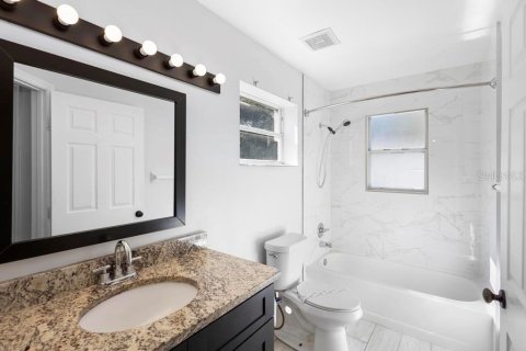 Casa en alquiler en Orlando, Florida, 3 dormitorios, 179.95 m2 № 1717402 - foto 20