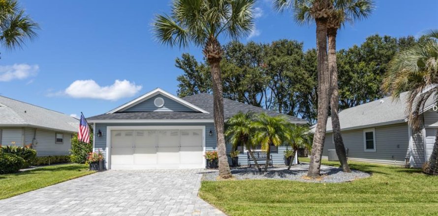 Casa en Palm Coast, Florida 3 dormitorios, 121.33 m2 № 1911579