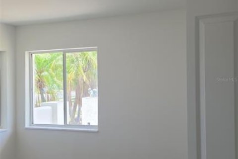 Casa en venta en Saint Pete Beach, Florida, 2 dormitorios, 136.01 m2 № 2386492 - foto 8